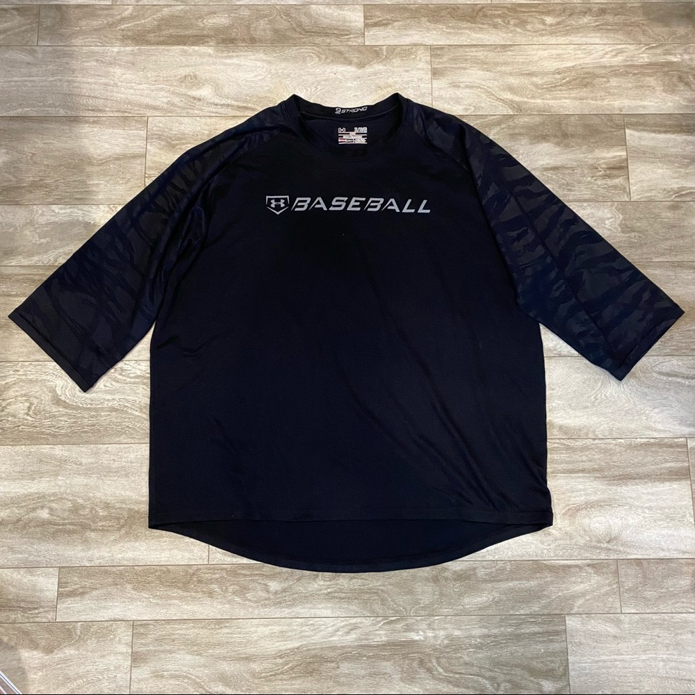 Under Armour Heat Gear Baseball black long sleeve tee with camo, size XL